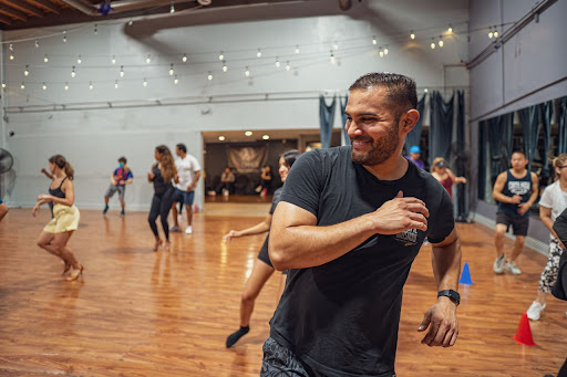 How to Master Salsa Spins: 5 Proven Techniques for Flawless Turns